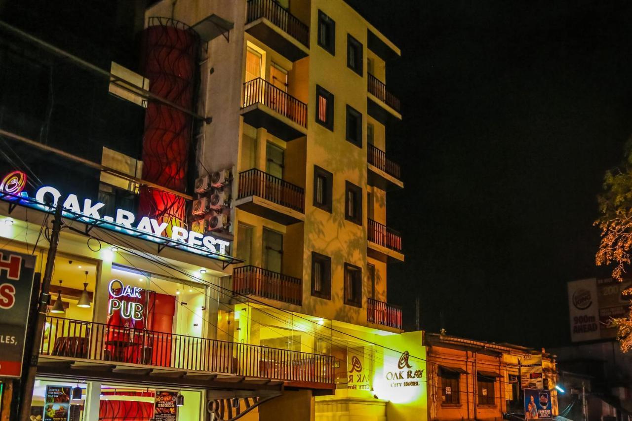 Oak Ray City Hotel Канди Экстерьер фото