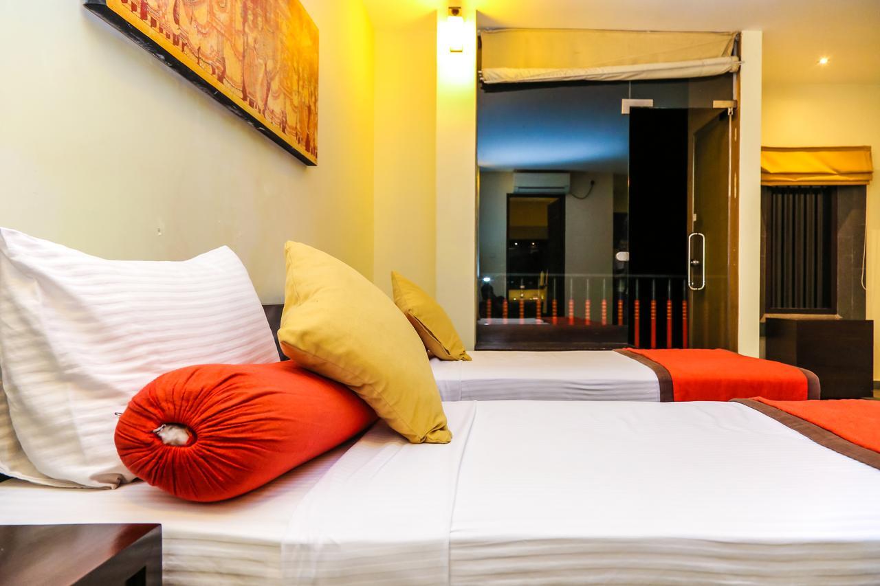 Oak Ray City Hotel Канди Экстерьер фото